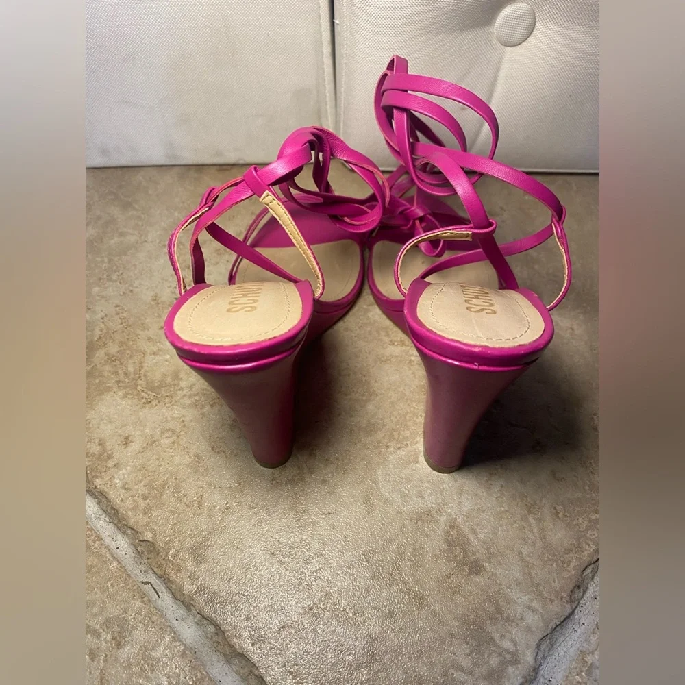 New without Box Schutz Women’s Deanne Strappy Leather Heeled Sandals‎ Hot Pink